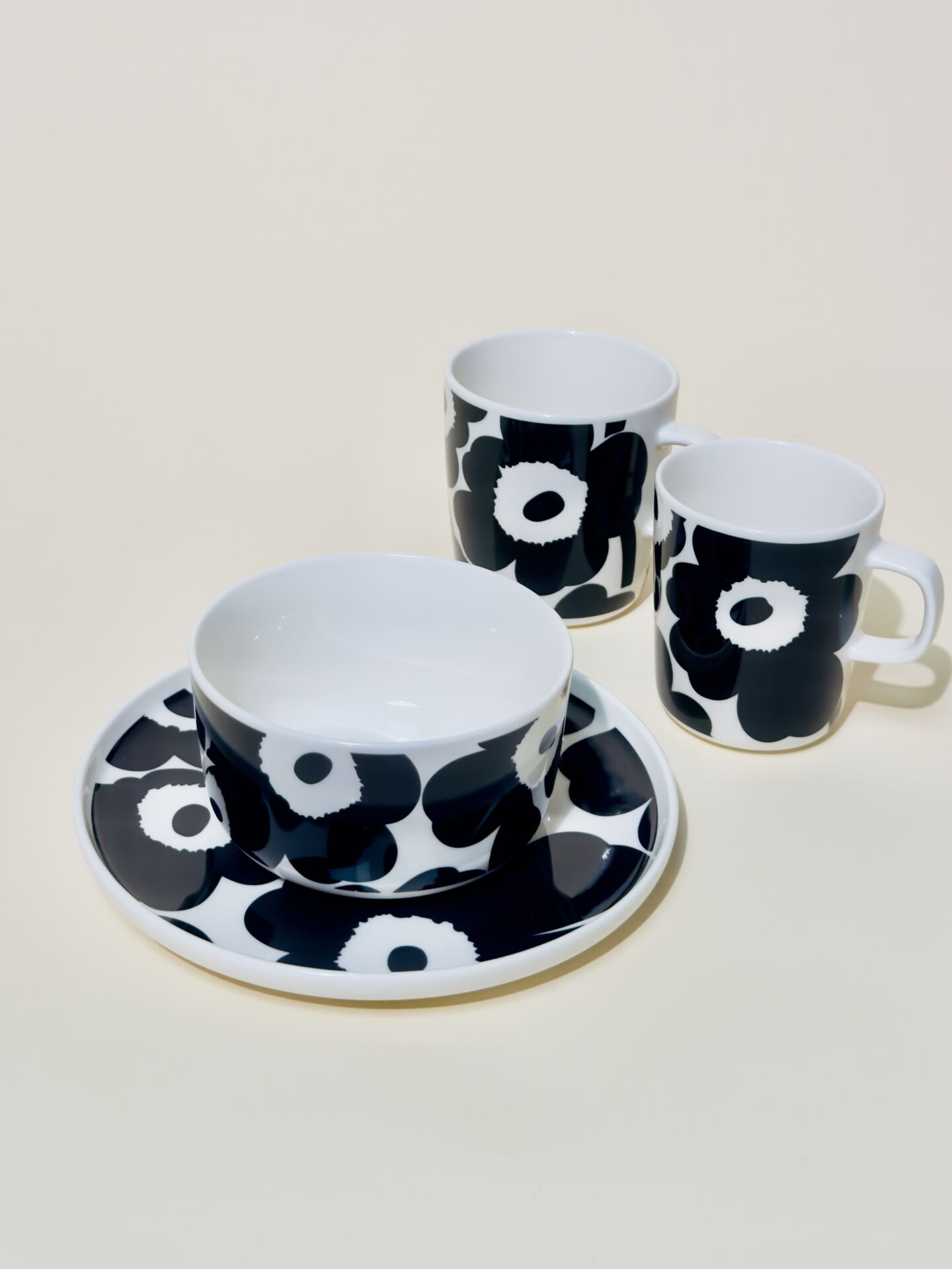 Oiva/Unikko muki 4dl, musta - Image 2